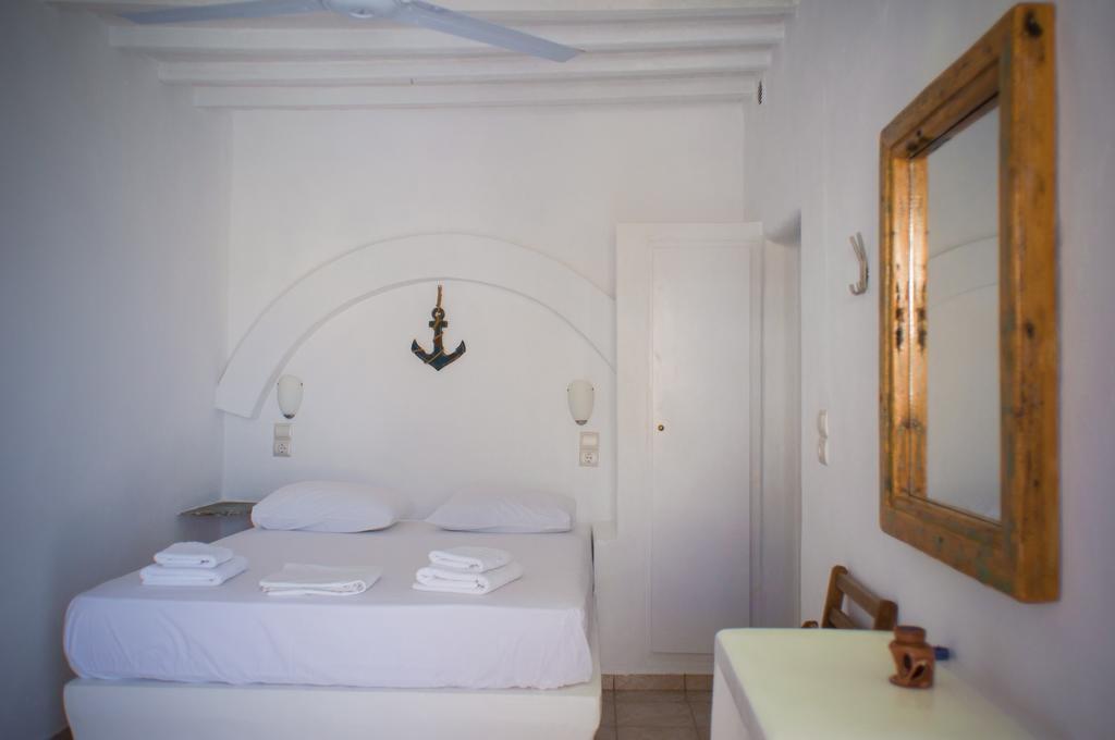Hotel Κymanemi Folegandros Agali Pokoj fotografie
